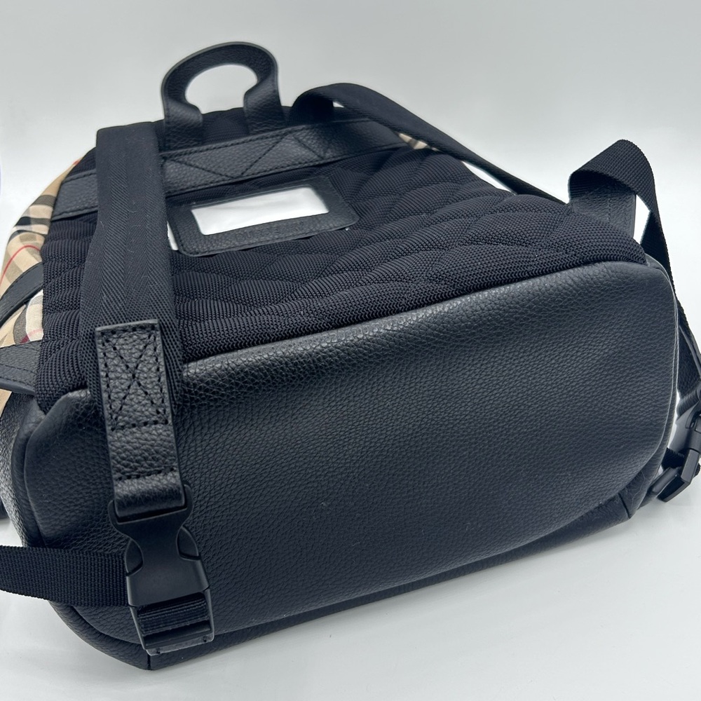 BURBERRY - Picture 7 of 13